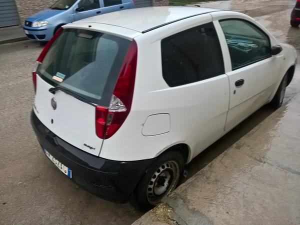 4#2630 Autocarro Fiat Punto in vendita - foto 5