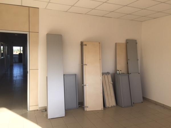 1#2663 Arredi e attrezzatura ufficio in vendita - foto 22