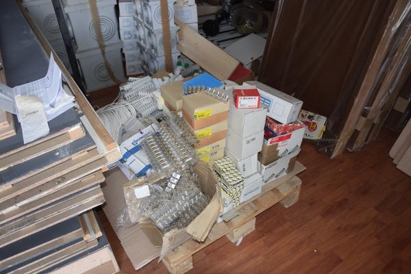 1#2665 Materiale elettrico e utensili da  officina in vendita - foto 4
