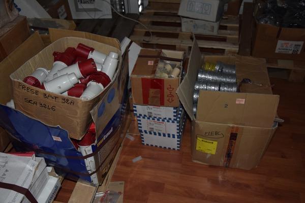1#2665 Materiale elettrico e utensili da  officina in vendita - foto 31
