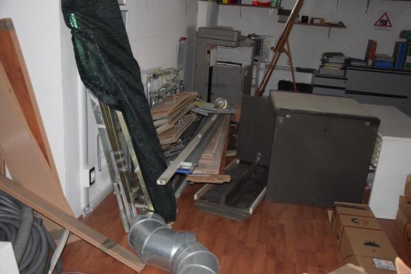 1#2665 Materiale elettrico e utensili da  officina in vendita - foto 65