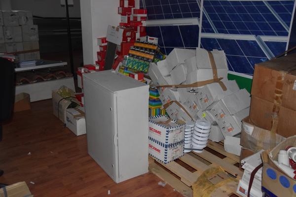 1#2665 Materiale elettrico e utensili da  officina in vendita - foto 67