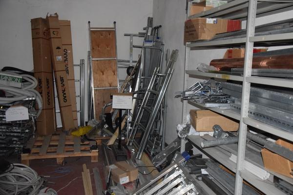 1#2665 Materiale elettrico e utensili da  officina in vendita - foto 93
