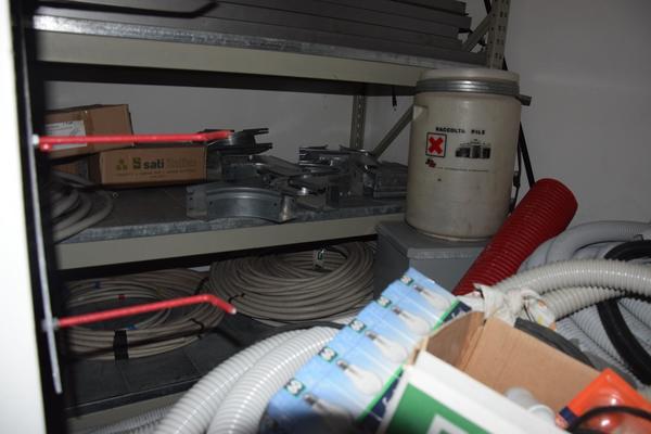 1#2665 Materiale elettrico e utensili da  officina in vendita - foto 101