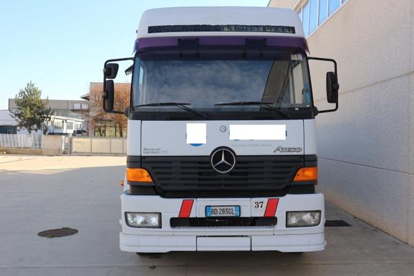 2588#2668 Autocarro Mercedes Benz in vendita - foto 2