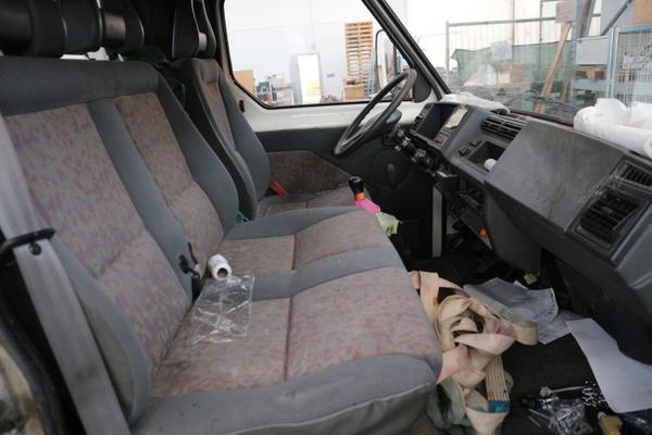 2592#2668 Autocarro Nissan con gru in vendita - foto 14
