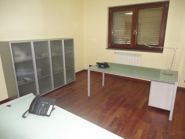 14#2688 Condizionatore Mitsubishi e arredo ufficio in vendita - foto 2