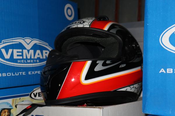305#2697 Caschi per moto Vemar in vendita - foto 5