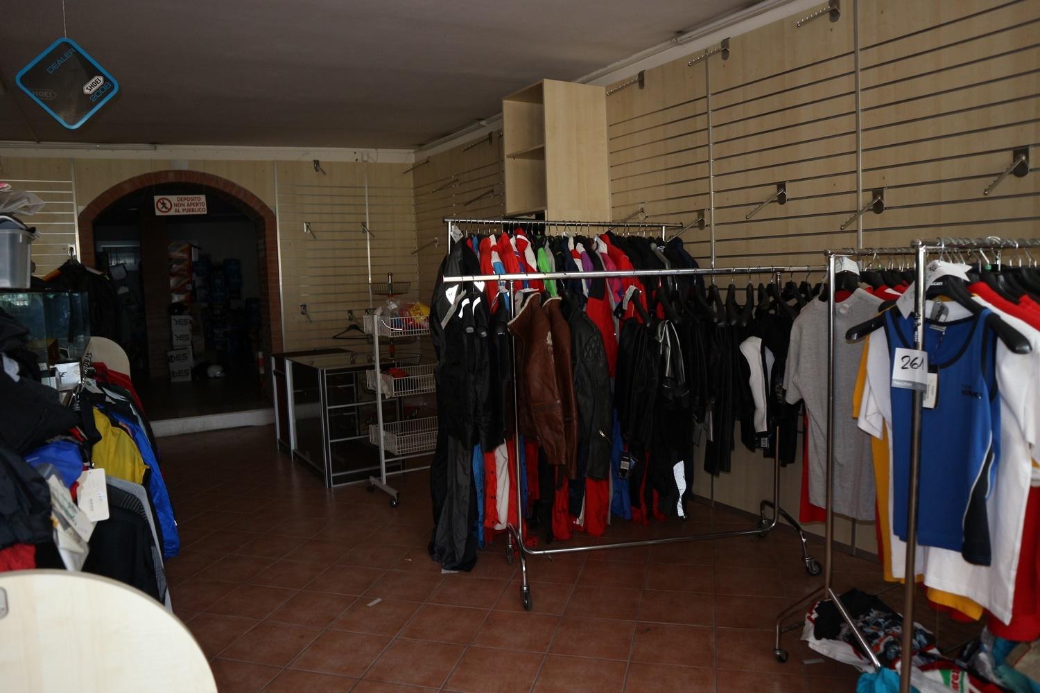 Lot Exhibitor furniture