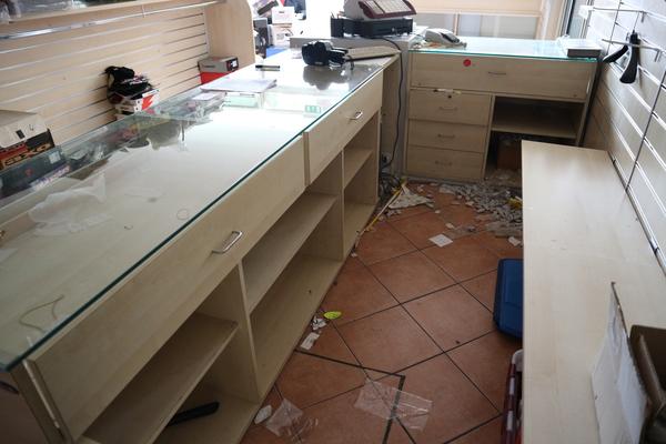 310#2697 Mobili espositori per negozi in vendita - foto 2