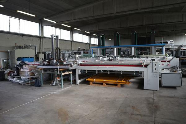 1#2705 Produzione pannelli fotovoltaici e applicazione lastra ceramica fotovoltaica su tegole in vendita - foto 2