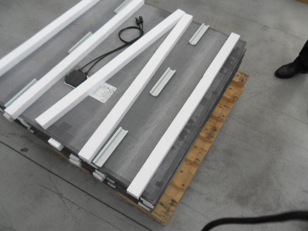 1#2705 Produzione pannelli fotovoltaici e applicazione lastra ceramica fotovoltaica su tegole in vendita - foto 93