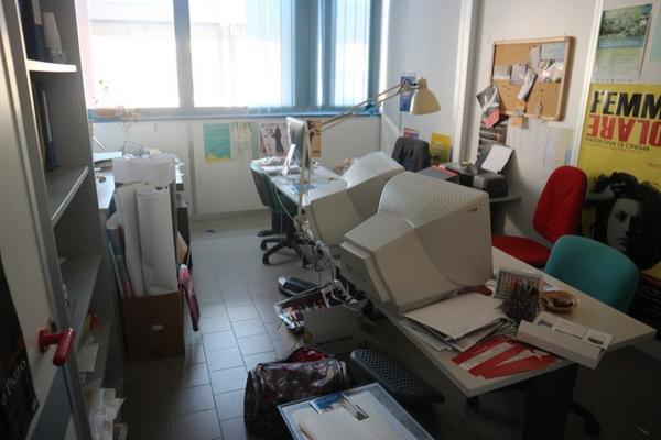 10#2711 Arredi e attrezzature ufficio in vendita - foto 1