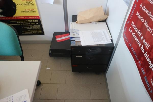 10#2711 Arredi e attrezzature ufficio in vendita - foto 4