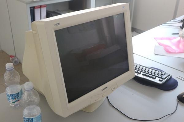 12#2711 Arredi ufficio in vendita - foto 9