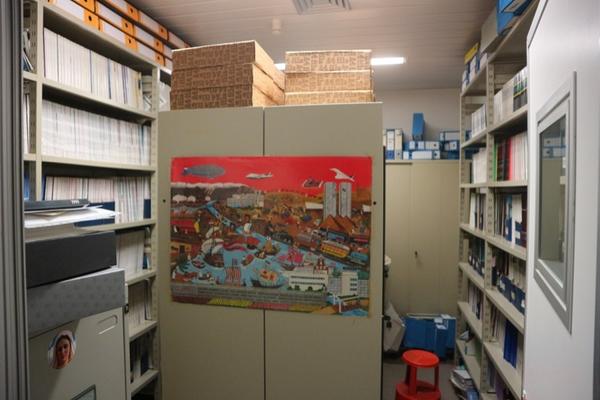 26#2711 Scaffalatura leggera e arredi ufficio in vendita - foto 1