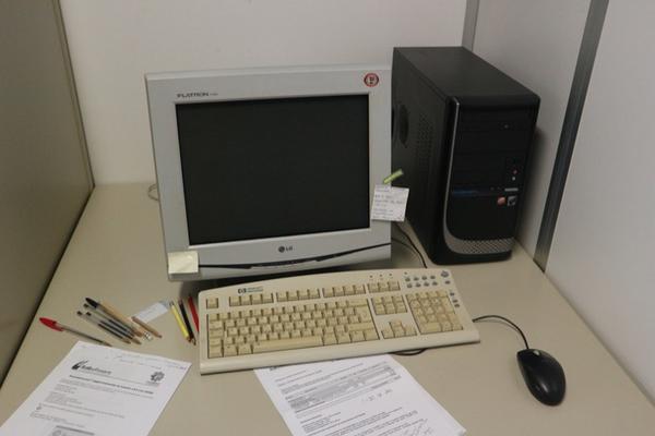 36#2711 Arredi e attrezzature ufficio in vendita - foto 8