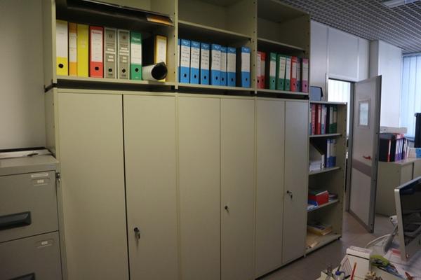 37#2711 Arredi e attrezzature ufficio in vendita - foto 2