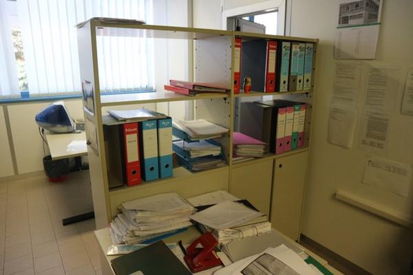 37#2711 Arredi e attrezzature ufficio in vendita - foto 6