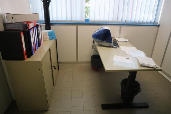 37#2711 Arredi e attrezzature ufficio in vendita - foto 7