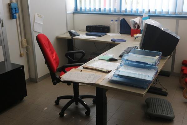 39#2712 Arredi ufficio in vendita - foto 1