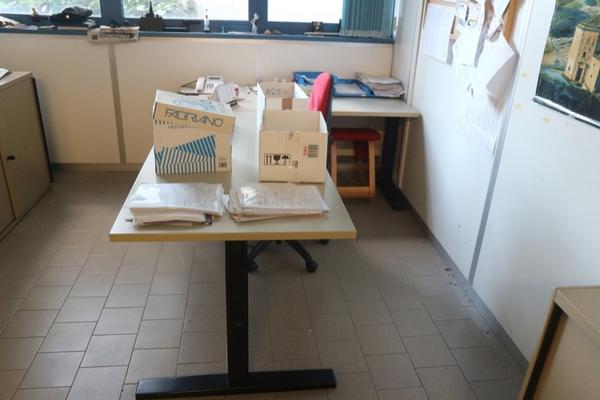 53#2712 Arredi ufficio in vendita - foto 1