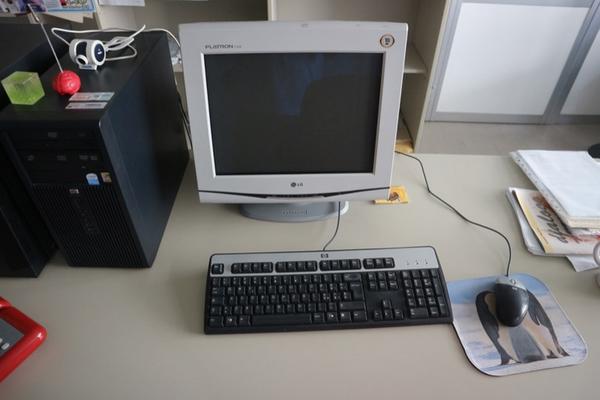 13#2713 Arredi e attrezzature ufficio in vendita - foto 4