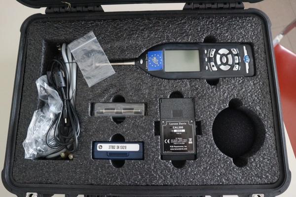 30#2713 Arredi e attrezzature ufficio in vendita - foto 7