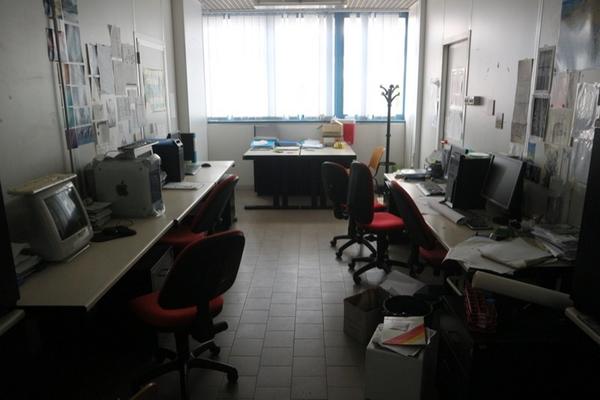 9#2713 Arredi e attrezzature ufficio in vendita - foto 2