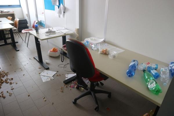 43#2714 Arredi ufficio in vendita - foto 2