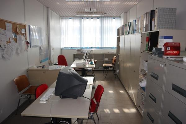 10#2715 Arredi ufficio in vendita - foto 1