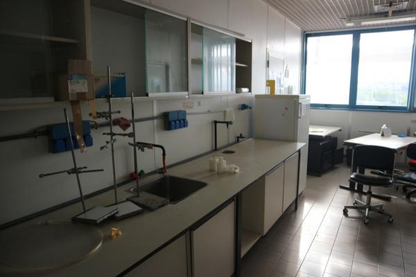 12#2715 Arredi laboratorio in vendita - foto 4