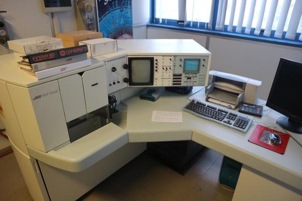 33#2715 Arredi laboratorio in vendita - foto 2