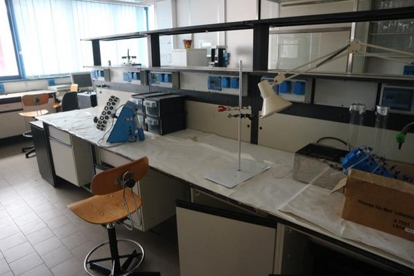 36#2715 Arredi laboratorio in vendita - foto 3