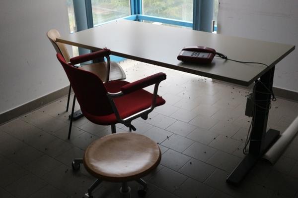 5#2715 Arredi ufficio in vendita - foto 4