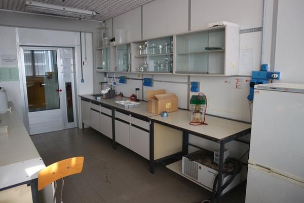 8#2715 Arredi laboratorio in vendita - foto 3
