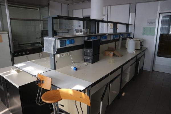 8#2715 Arredi laboratorio in vendita - foto 4