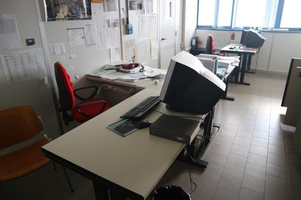 49#2716 Arredi ufficio in vendita - foto 5