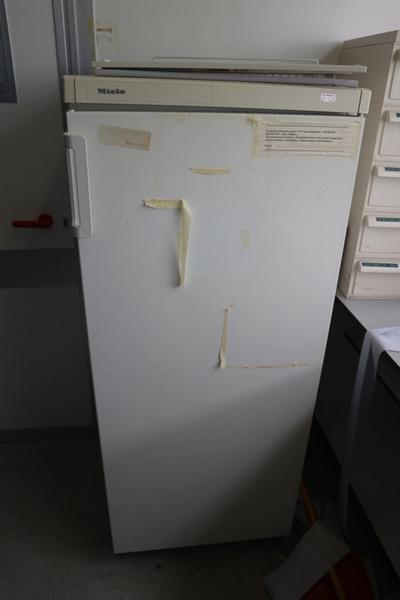 10#2717 Attrezzature e arredi laboratorio in vendita - foto 14