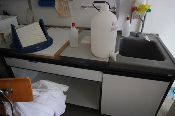 10#2717 Attrezzature e arredi laboratorio in vendita - foto 16