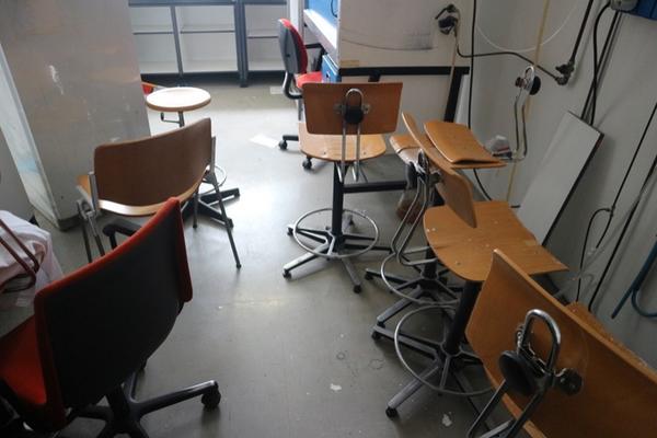 10#2717 Attrezzature e arredi laboratorio in vendita - foto 19