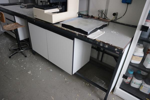 11#2717 Arredi e strumenti laboratorio in vendita - foto 1