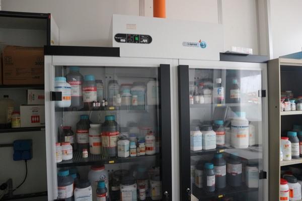 11#2717 Arredi e strumenti laboratorio in vendita - foto 10