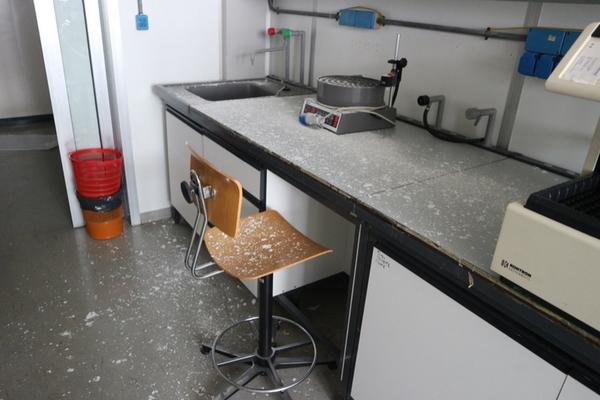 11#2717 Arredi e strumenti laboratorio in vendita - foto 32