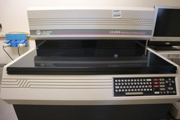 16#2717 Arredi e strumenti laboratorio in vendita - foto 4