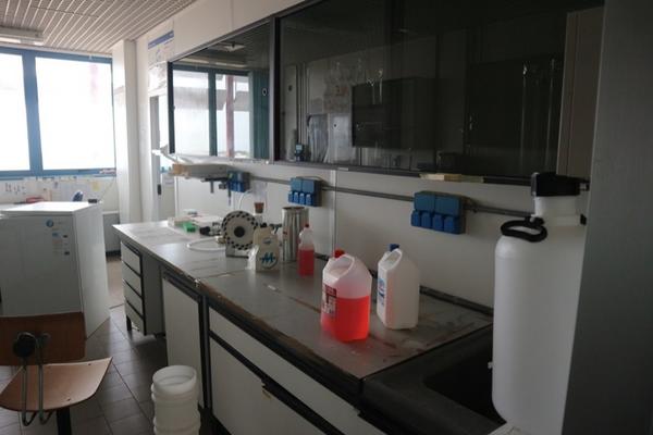 30#2717 Arredi laboratorio in vendita - foto 2