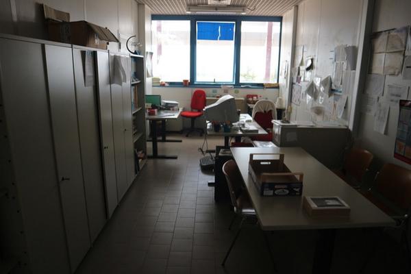 31#2717 Arredi e attrezzature ufficio in vendita - foto 1