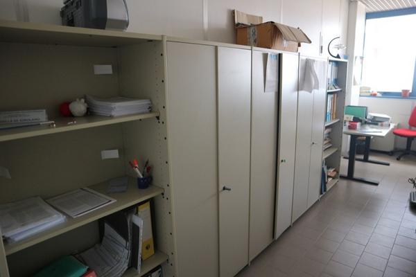 31#2717 Arredi e attrezzature ufficio in vendita - foto 2
