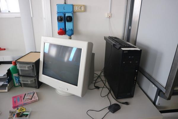 34#2717 Banchi da lavoro e arredi laboratorio in vendita - foto 10