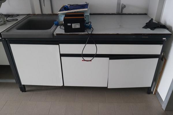 50#2718 Arredi e strumetni da laboratorio in vendita - foto 1